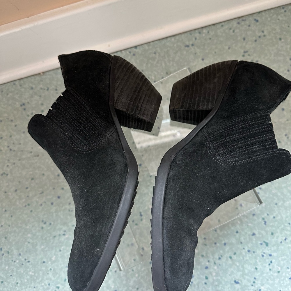 Western Black Suede Ankle Boots - Picture 7 of 10